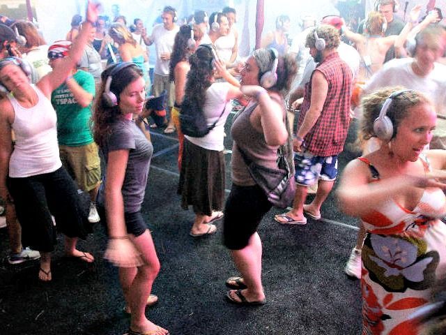 Silent Discos: Dancing Without the Noise Pollution
